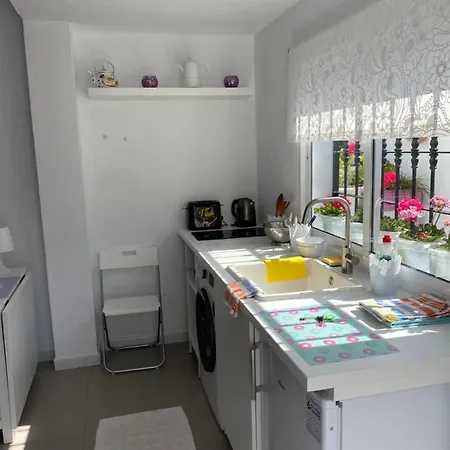 -patio Andaluz- * ماربيا