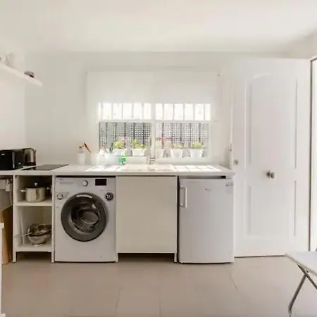 -patio Andaluz- * ماربيا